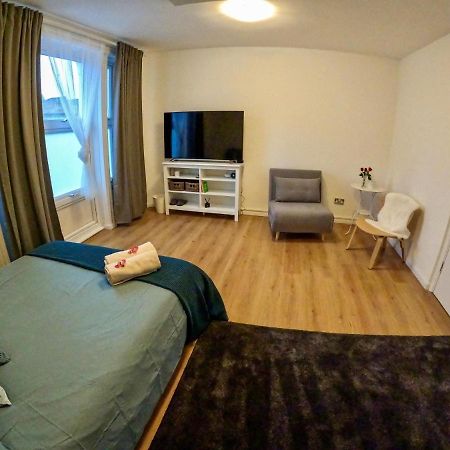 Lovely One Bedroom Flat In The Heart Of Лондон Екстер'єр фото