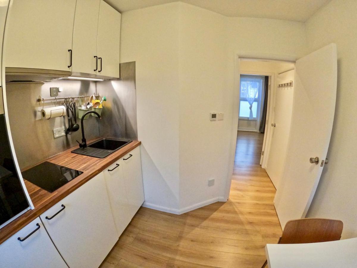Lovely One Bedroom Flat In The Heart Of Лондон Екстер'єр фото